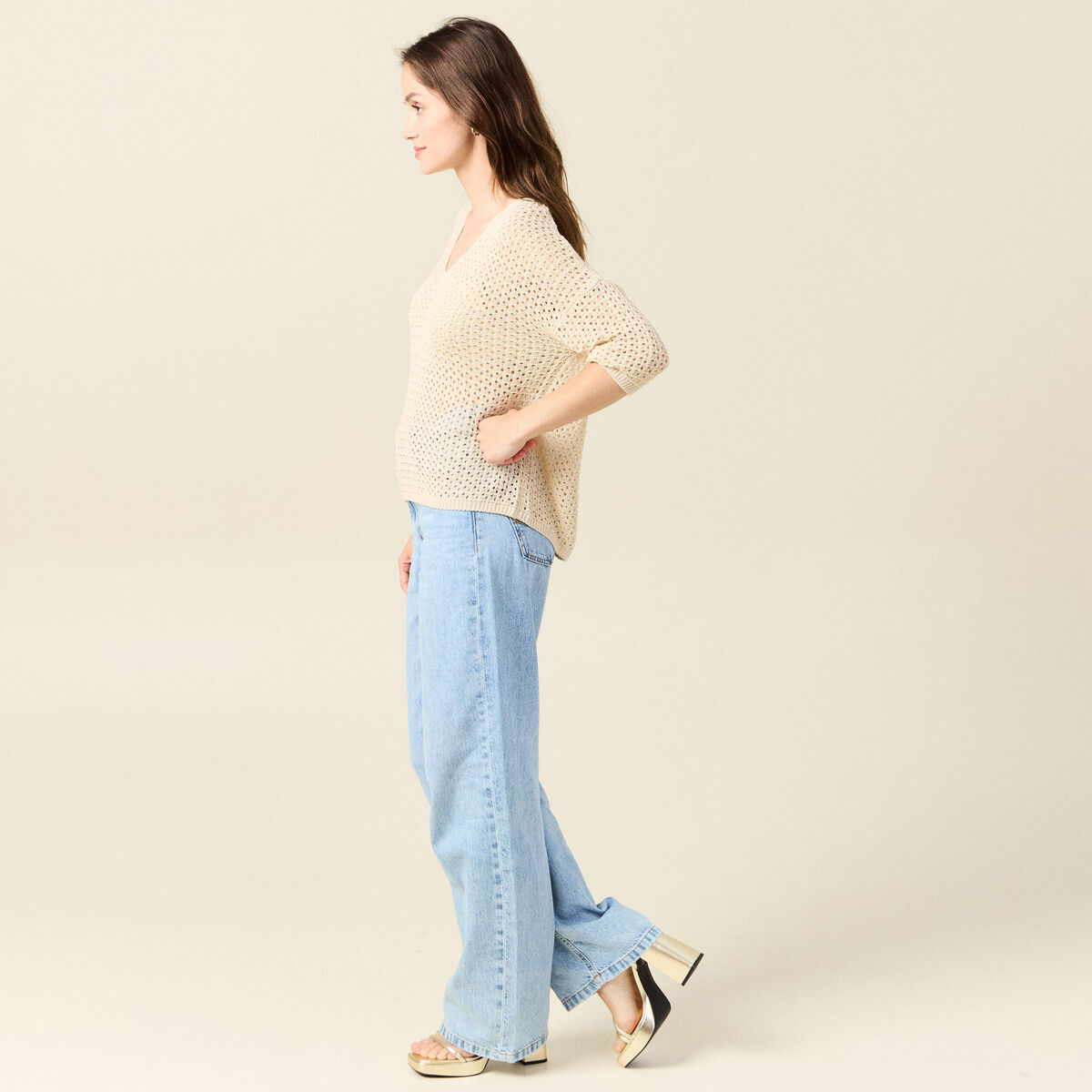 Pull ajour&eacute; col v manches 3/4 creme femme