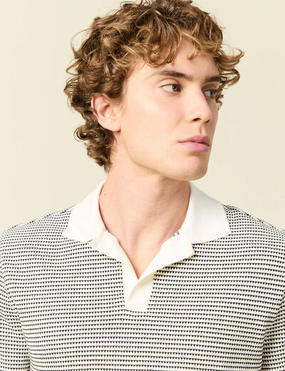 Polo cintr&eacute; manches courtes col cubain ecru homme