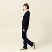 Pull fin col V manches longues bleu fonc&eacute; femme