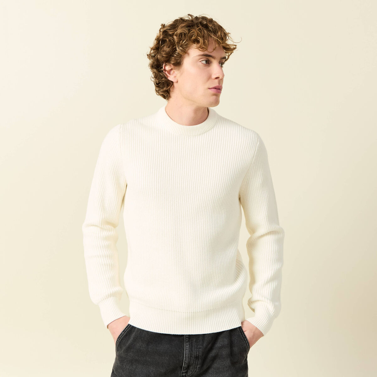 Pull fin manches longues col rond ecru homme