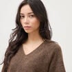 Pull droit col rond manches courtes marron femme