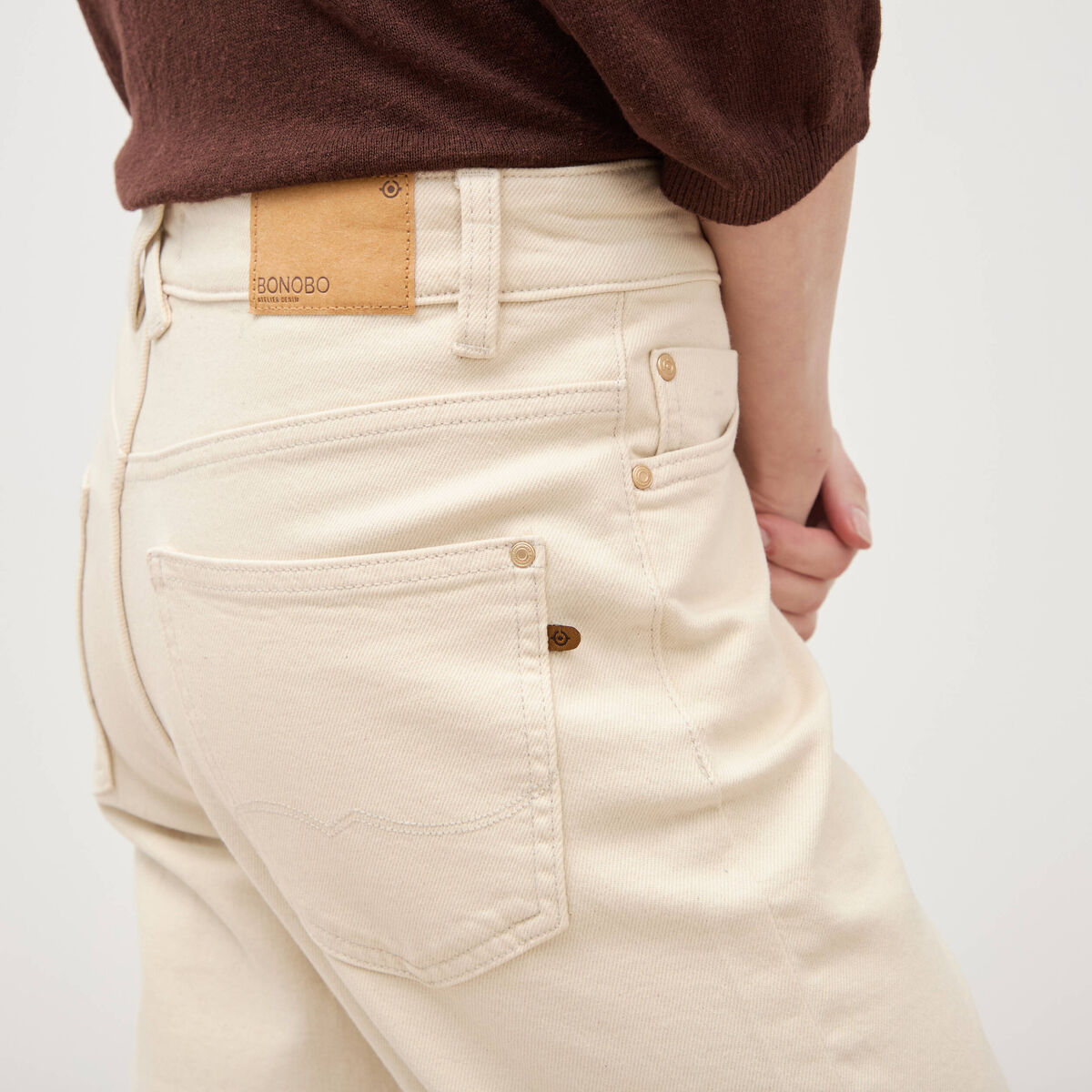 Jeans straight 7/8&egrave;me taille haute ecru femme