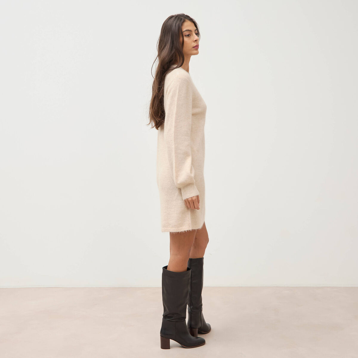 Robe droite courte manches longues creme femme
