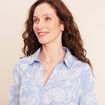Blouse ample manches longues brod&eacute;e bleu ciel femme