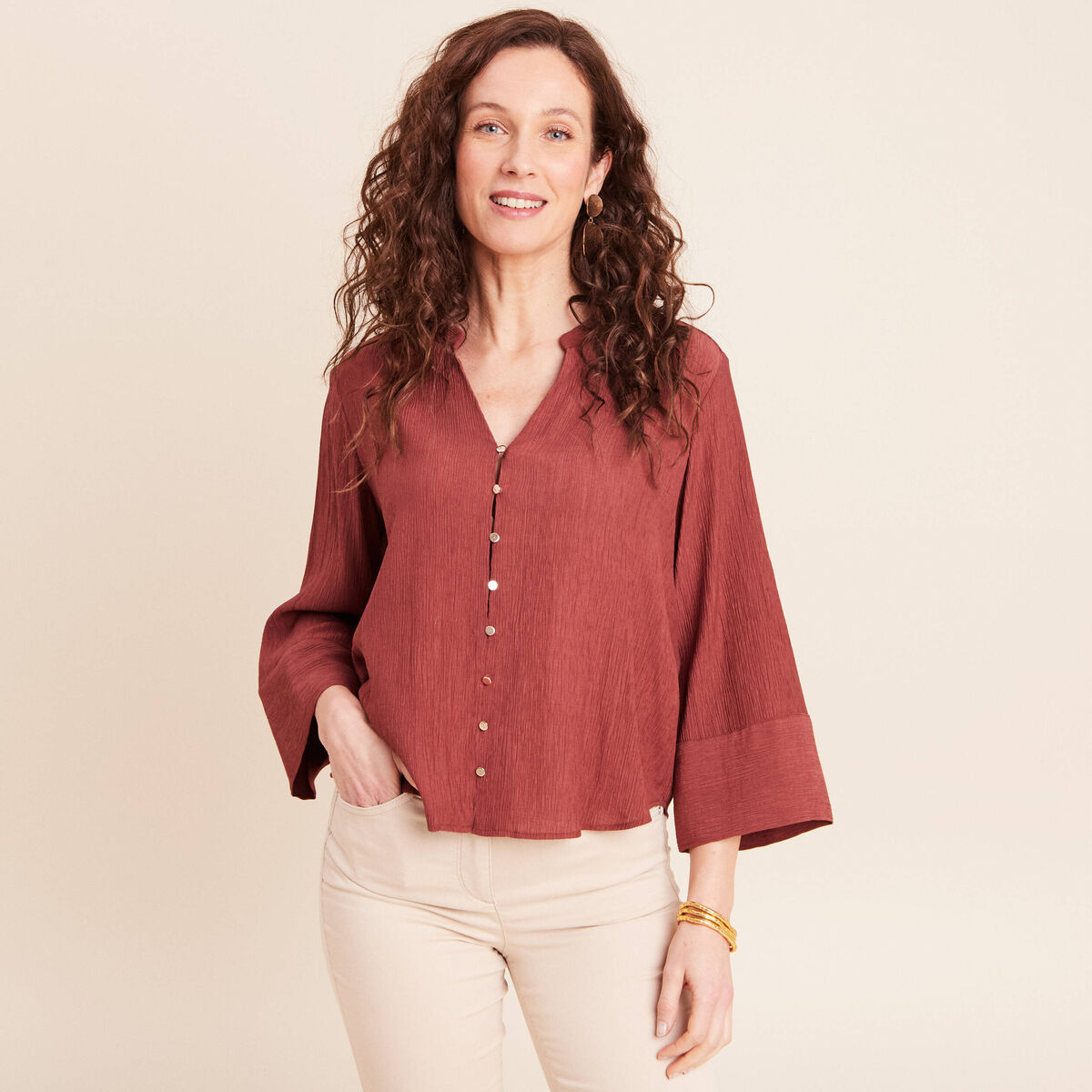 Blouse col v manches 3/4 fluide marron cognac femme