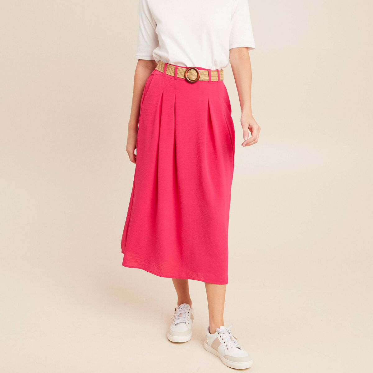 Jupe longue évasée ceinturée rouge corail femme