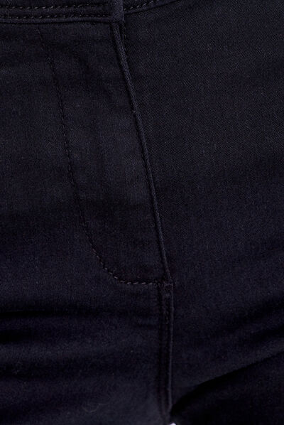 Jean ajusté 7/8ème noir femme