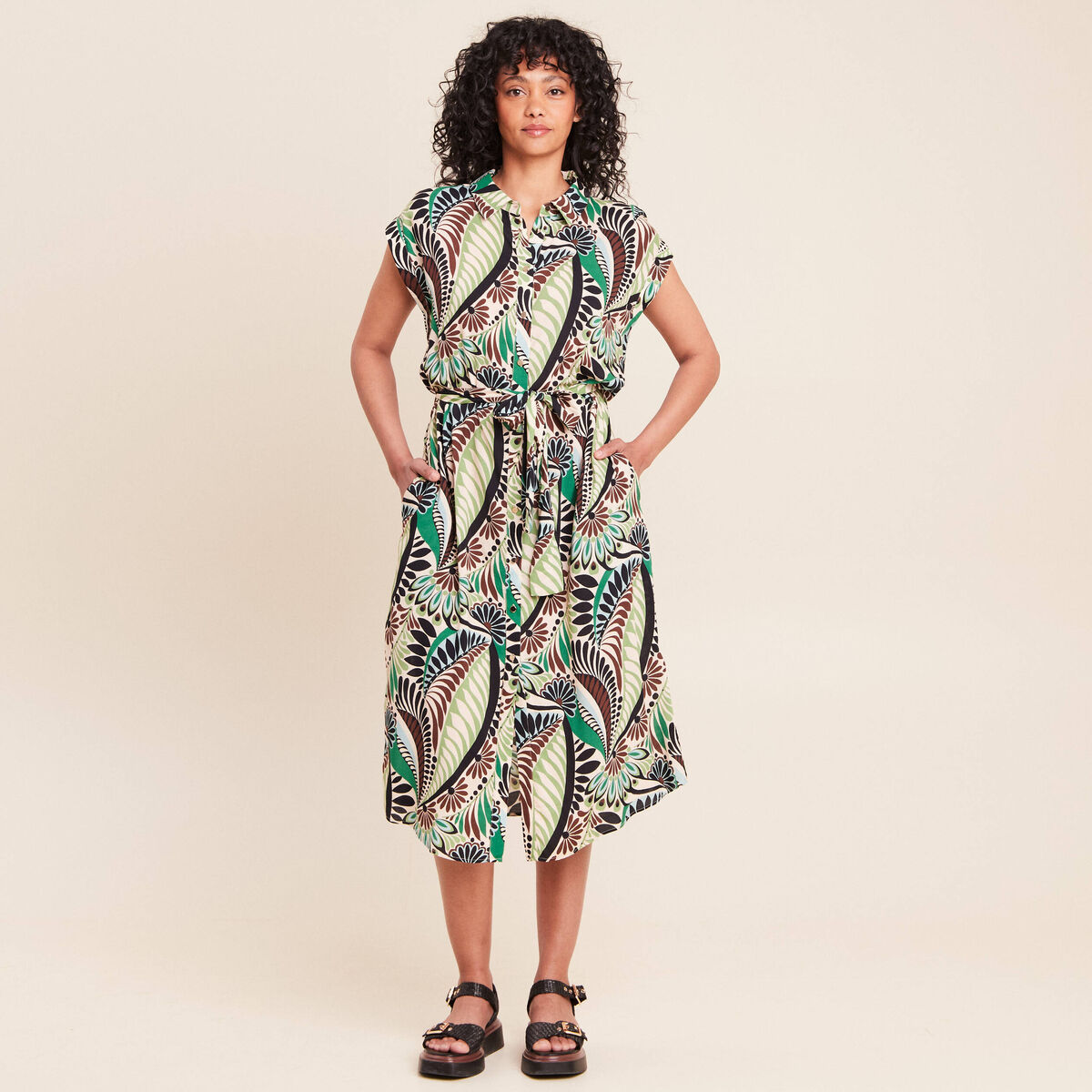 Robe fluide col chemise manches courtes vert femme