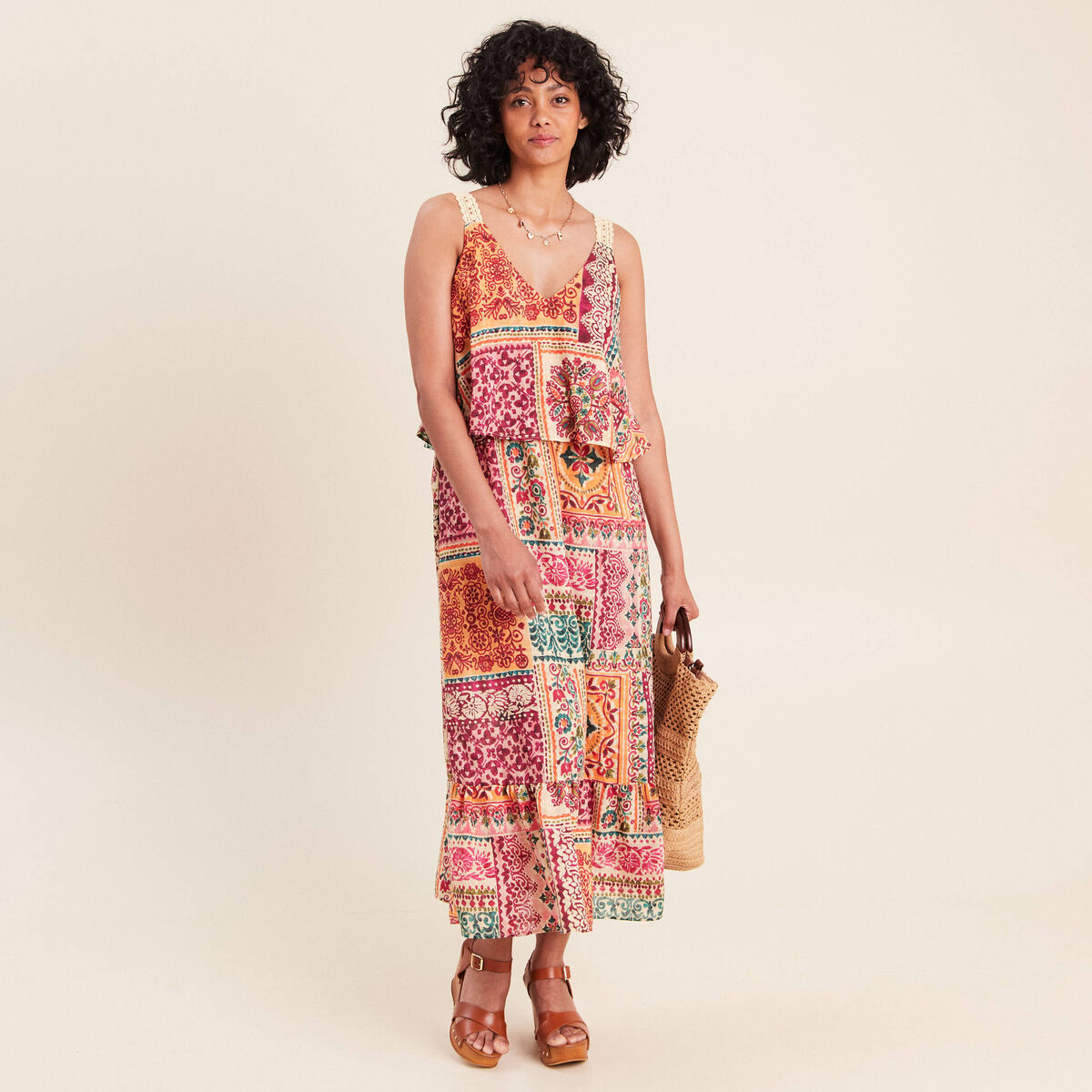 Robe fluide &eacute;vas&eacute;e &agrave; fines bretelles rose femme