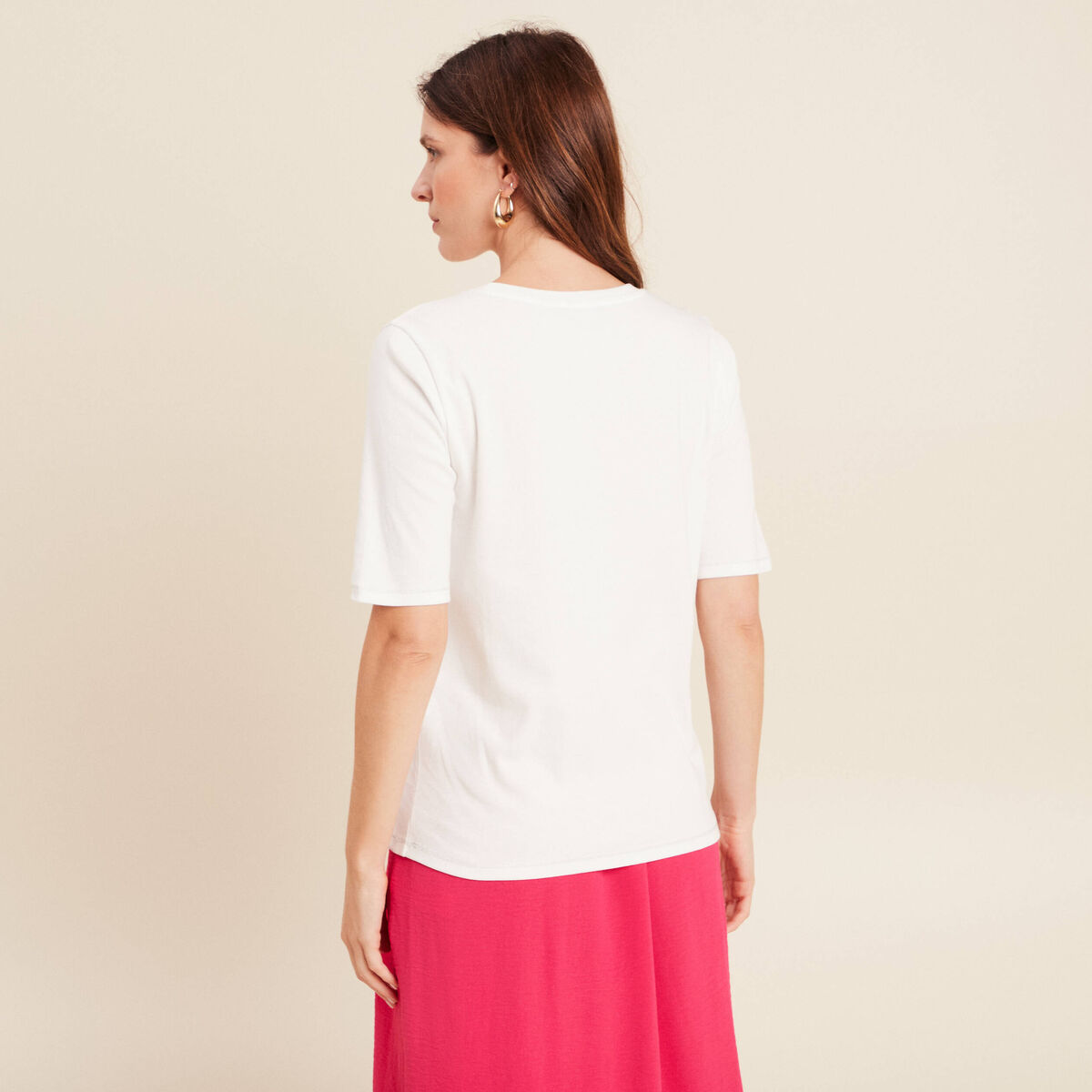 T-shirt ajust&eacute; col rond manches coudes ecru femme