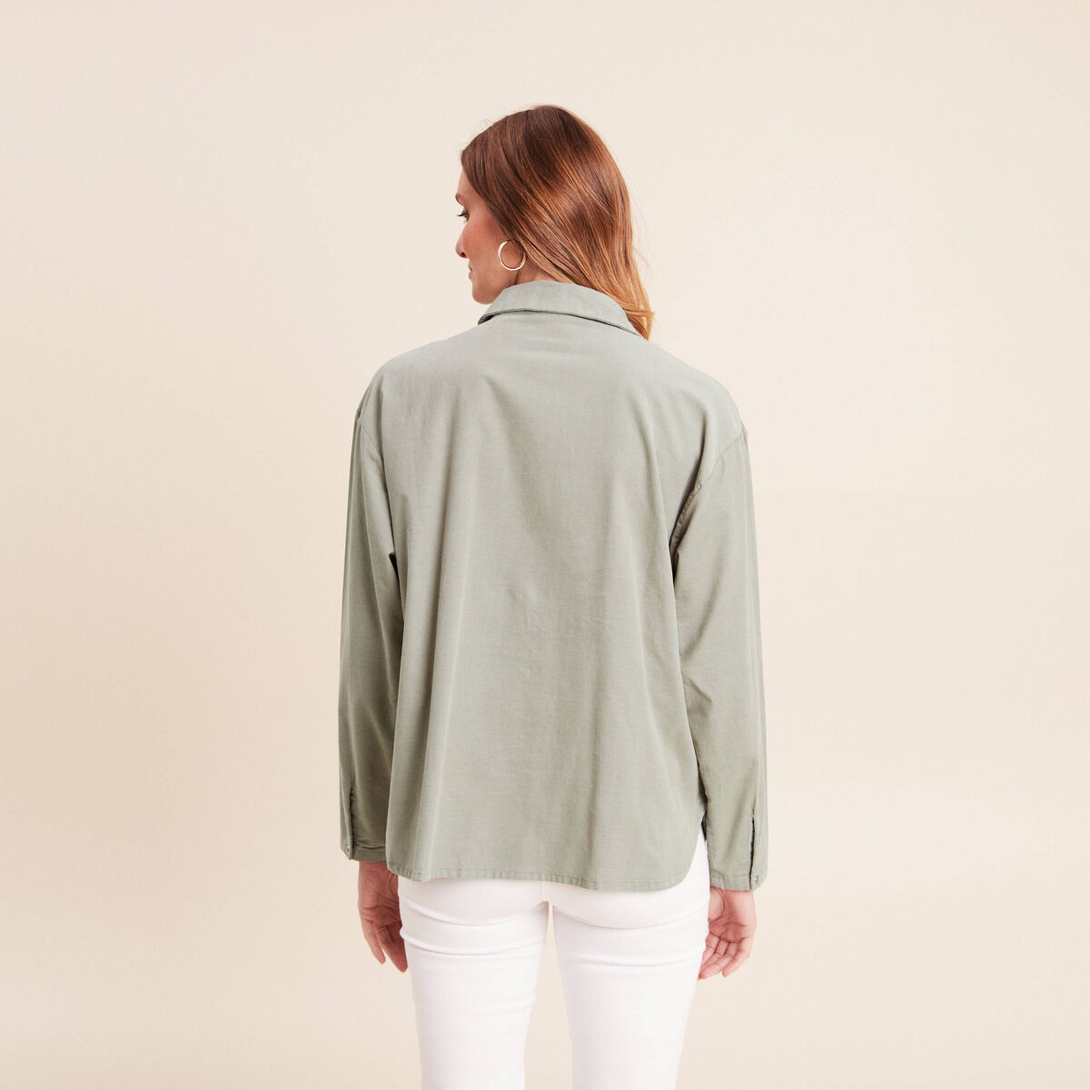 Chemise ample en velours milleraie vert clair femme