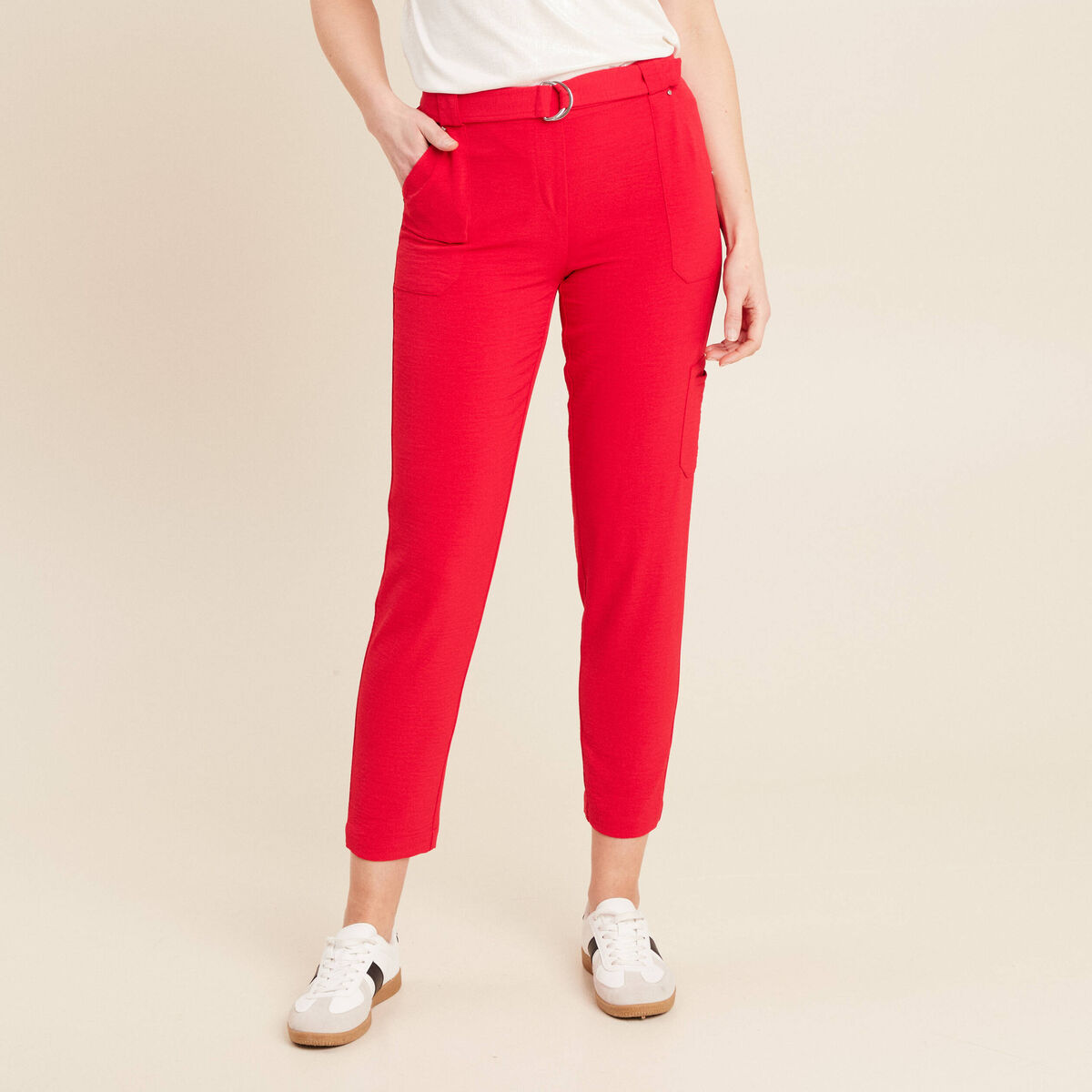 Pantalon flou ceintur&eacute; rouge femme