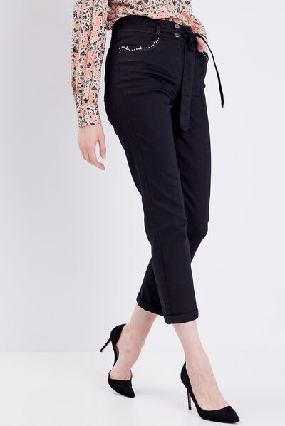Jean droit détails bijoux noir femme