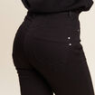 Jean ajusté taille standard long noir femme