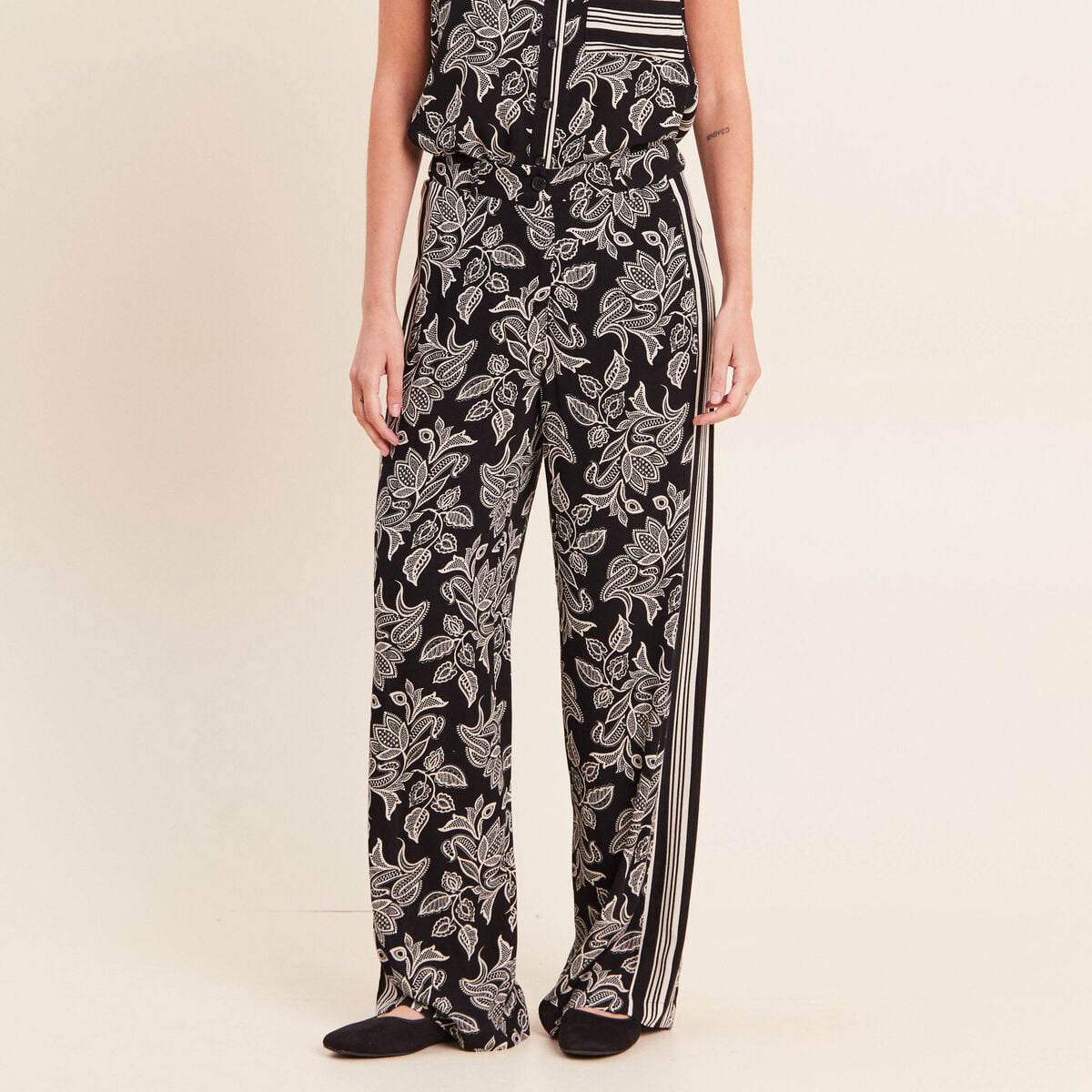 Pantalon fluide coupe large noir femme