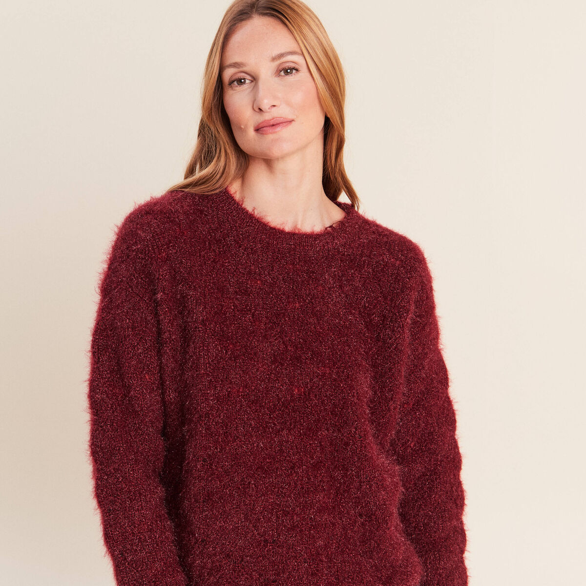 Pull ajour&eacute; col rond bordeaux femme