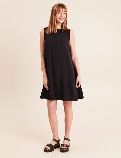 Robe courte &eacute;vas&eacute;e sans manches col rond noir femme