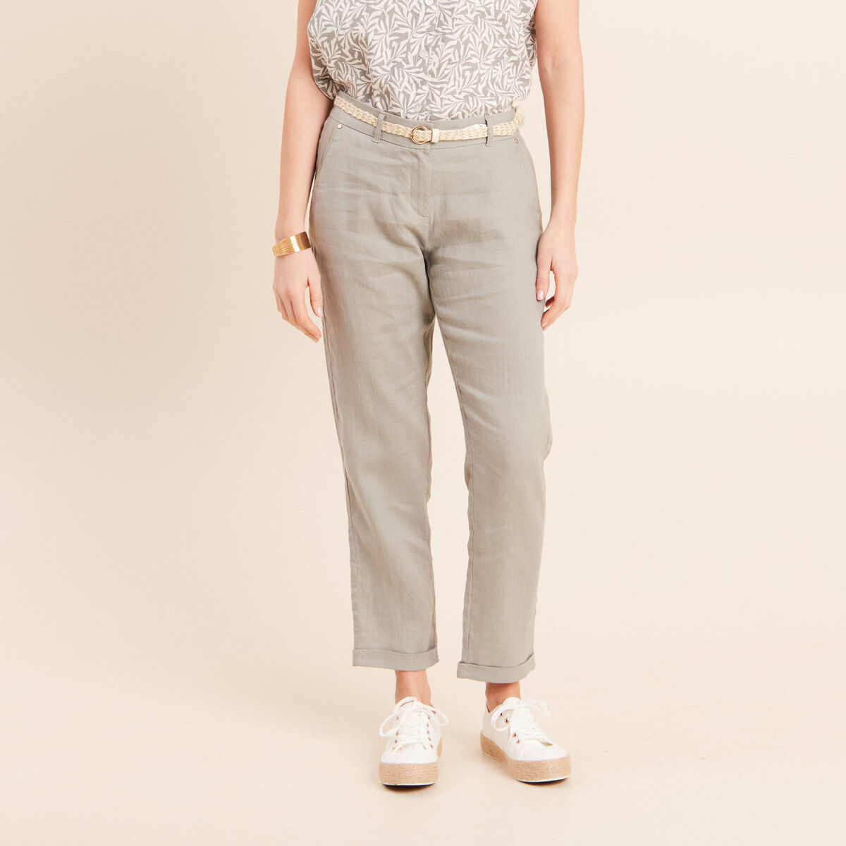 Pantalon coupe chino en lin ceintur&eacute; vert clair femme