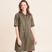 Robe droite courte enduite col chemise vert kaki femme