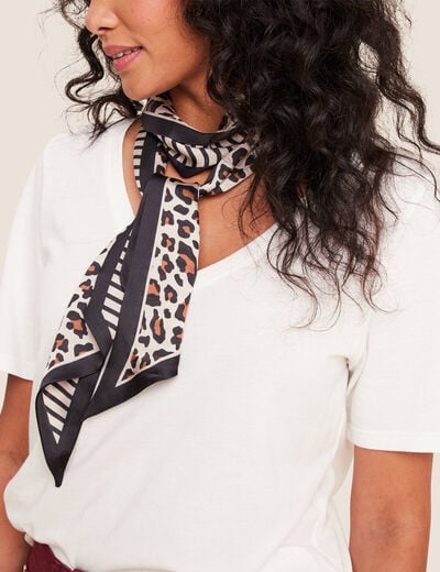 Foulard satin&eacute; noir femme