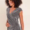 Robe ajust&eacute;e courte col v sans manches gris argent femme