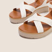 Sandales &agrave; talon compens&eacute; avec brides blanc femme
