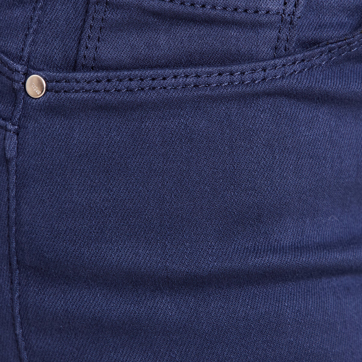 Jean magique ajusté taille standard bleu marine femme