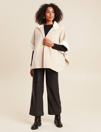 Poncho cape coupe ample ivoire femme