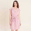 Robe courte ceintur&eacute;e col tunisien rose femme