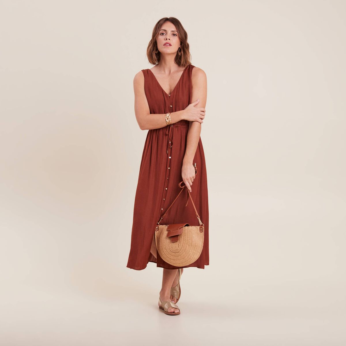 Robe midi évasée satin marron foncé femme