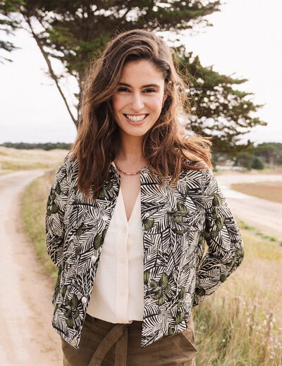 Veste boutonnée col mao vert femme