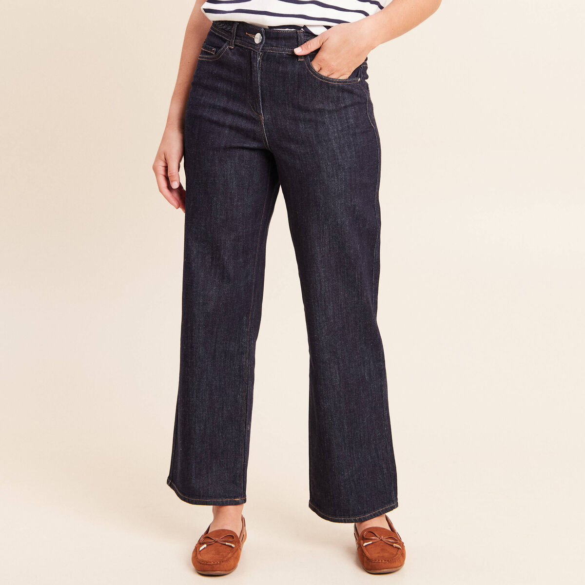 Jean coupe large 7/8&egrave;me taille haute denim brut femme