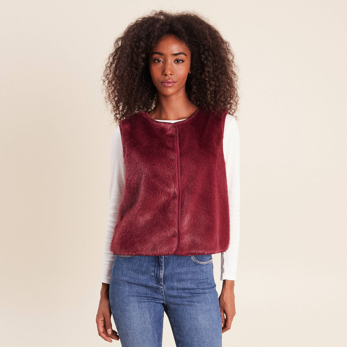 Gilet droit sans manches fausse fourrure bordeaux femme