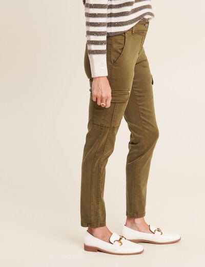 Pantalon ajusté satin 7/8ème vert olive femme