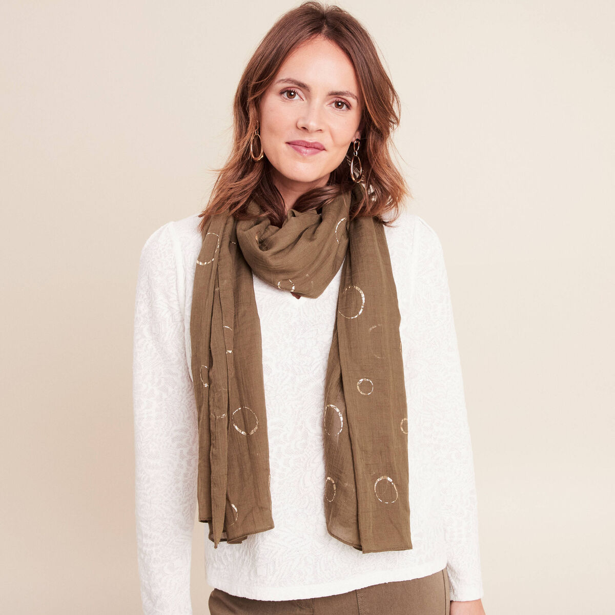Foulard aspect lin en polyester recycl&eacute; vert kaki femme