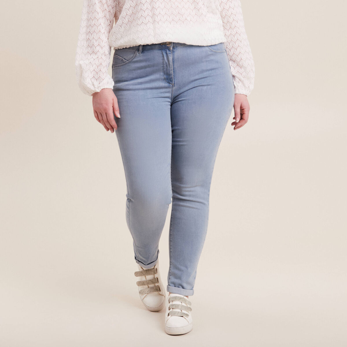 Jean coupe ajust&eacute;e 7/8&egrave;me denim baby bleu femme