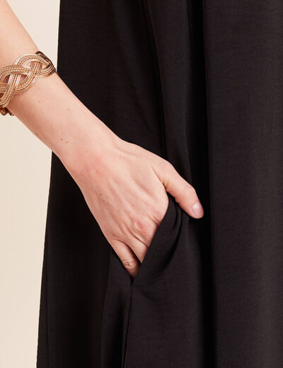 Robe courte &eacute;vas&eacute;e sans manches col rond noir femme