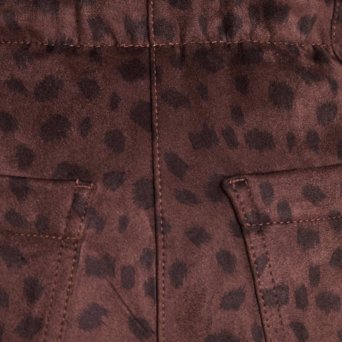 Pantalon coupe mom 7/8&egrave;me marron fonc&eacute; femme
