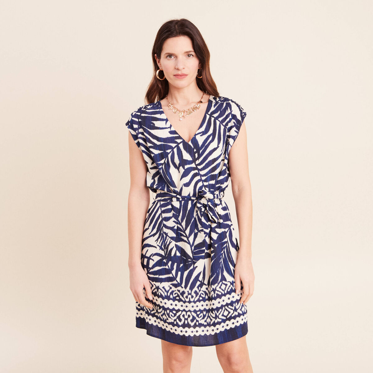 Robe droite courte col V manches courtes bleu femme