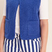 Gilet sans manches bouclette poches bleu fonc&eacute; femme