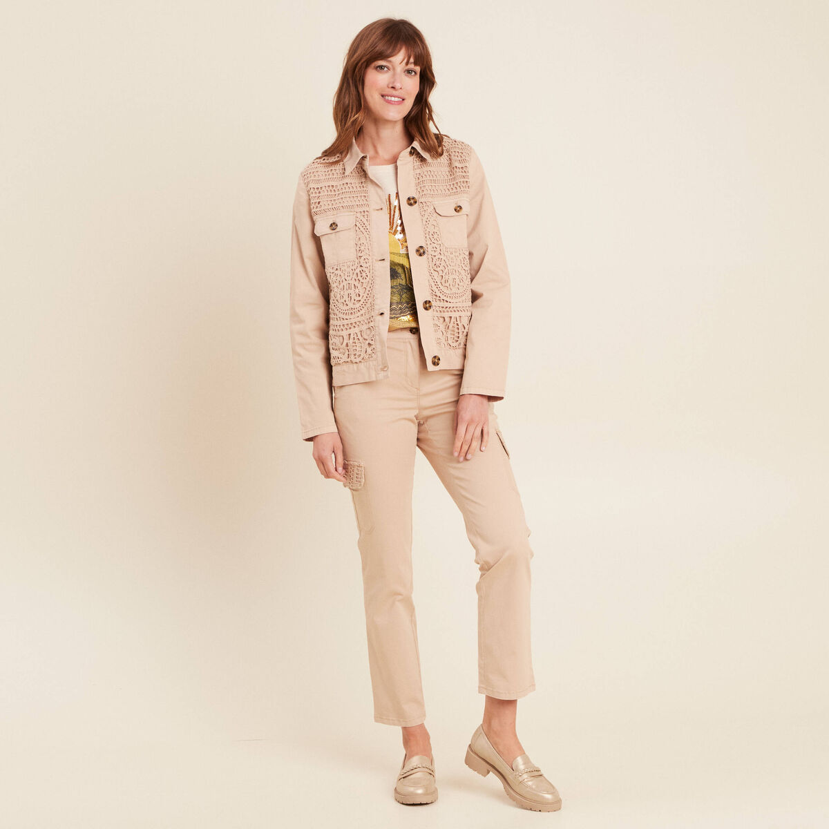 Veste droite courte manches longues sable femme