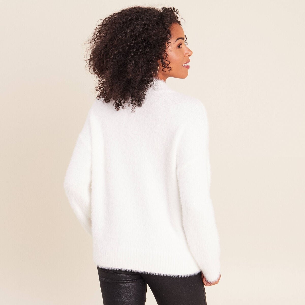 Pull col montant doux ecru femme