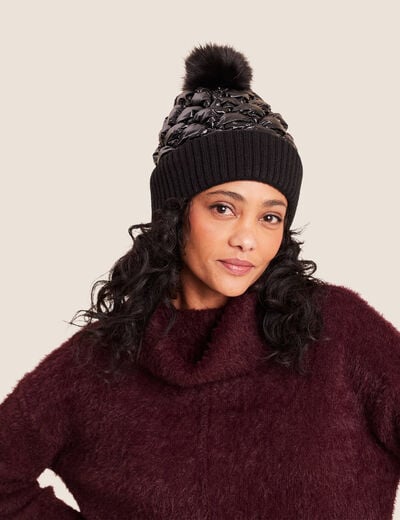 Bonnet matelass&eacute; &agrave; pompon noir femme