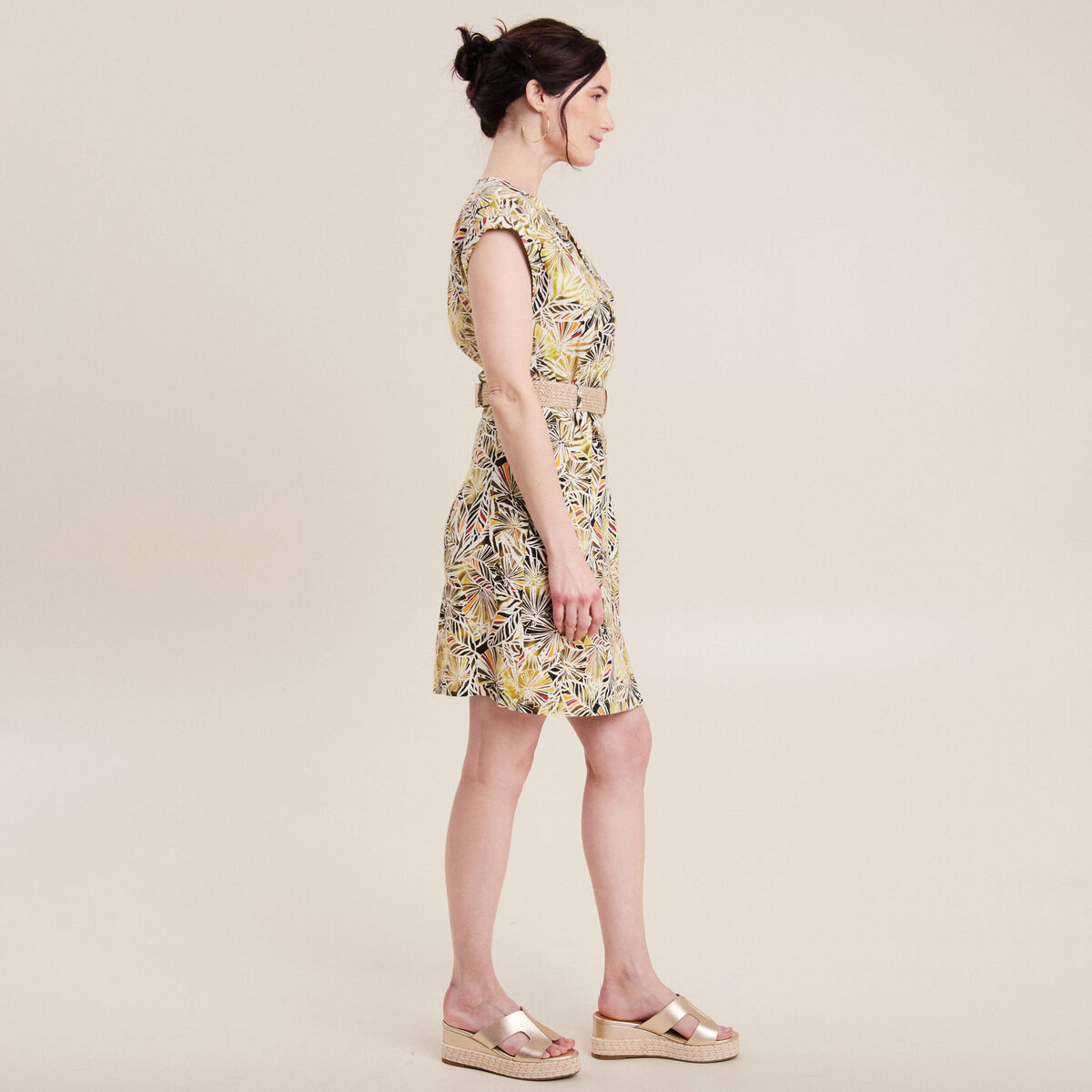 Robe droite ceintur&eacute;e vert femme