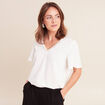 T-shirt bi-mati&egrave;re manches courtes ecru femme