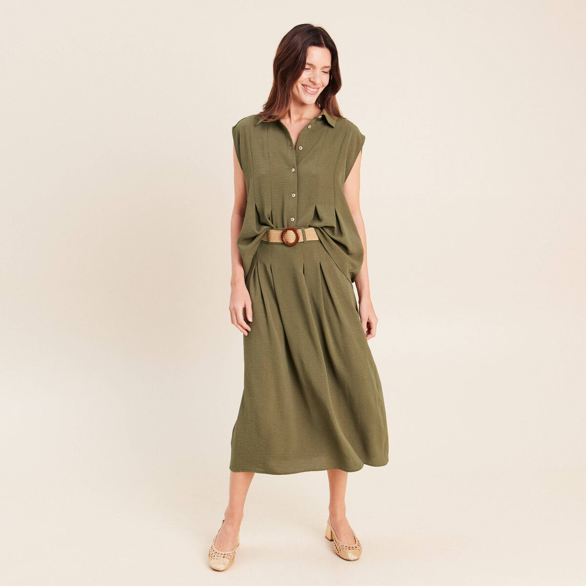 Chemise cintr&eacute;e manches courtes vert kaki femme