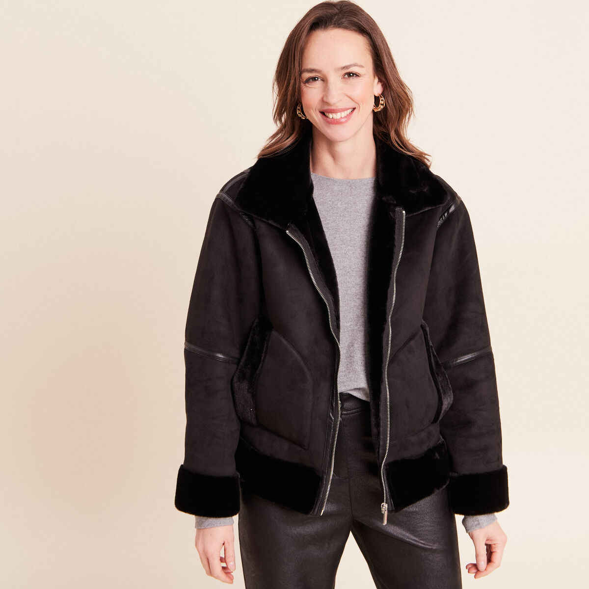 Bombardier court droit col montant noir femme
