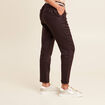 Pantalon flou ceinturé marron foncé femme