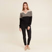 Pull ajust&eacute; col en V noir femme