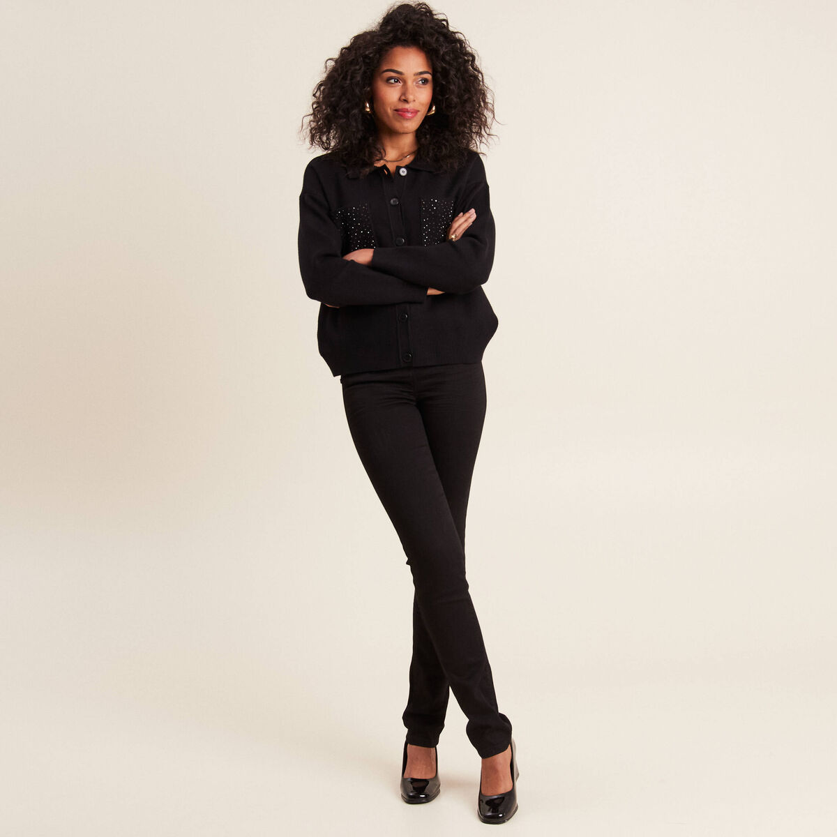Jean coupe ajust&eacute;e long noir femme